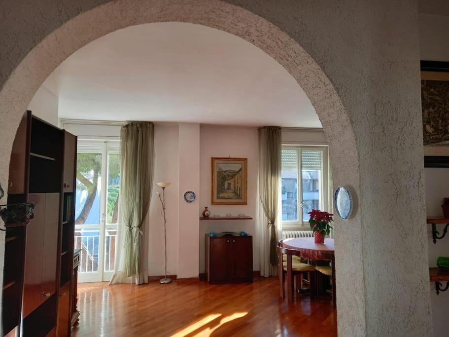 Casa Lola Lejlighed Livorno Eksteriør billede